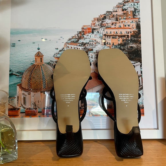 THERAPY ‘Minaj’ Strappy Heels, Brand New, Size AU 7 - Picture 6 of 6